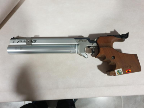 Hola a todos.
 Pongo a la venta walther Lp400 aluminio. Cacha M sin modificar. Del 07 /2014. Dos bombonas. 12
