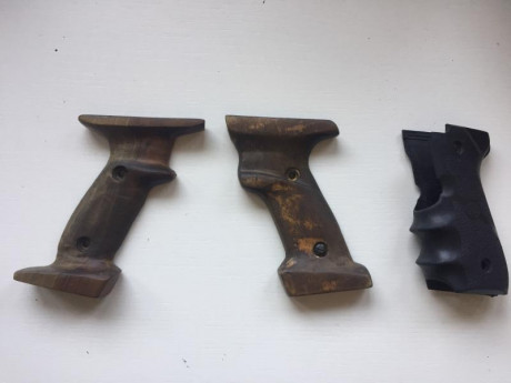 Vendo cachas anatomicas para la Vostok/MCM/Margolin, y cachas hogue para la Beretta 92FS.

25€ + 25€. 01