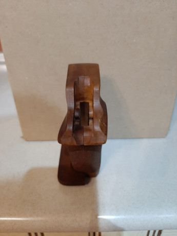 Hola compañeros..vendo empuñadura anatomica de la marca klinsky para revolver S&W 686 k-l round, en 00
