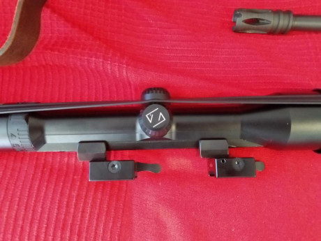 Vendo visor zeiss diavari 1'5-6x42, de carril.

El visor lleva bases apel para carril picatiny.

Las bases 02
