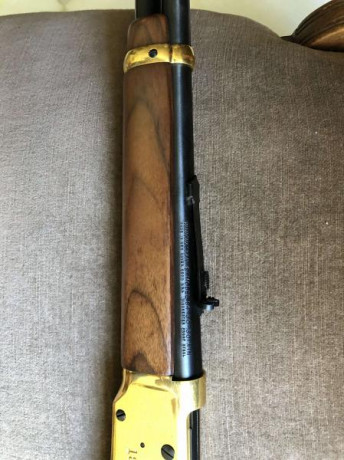 Pues pongo en venta para hacer hueco en el armero esta joya, esta nuevo ha podido disparar dos veces, 11