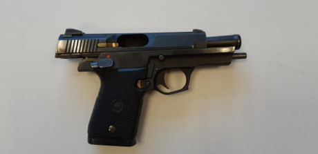 Vendo pistola semiautomática marca STAR modelo FIRESTAR M-47, de calibre 9mm. pb. 
Estado seminuevo, únicamente 00