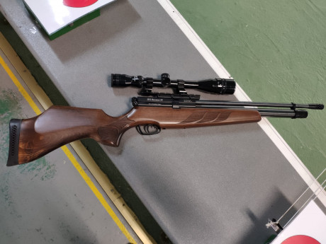 Buenos dias compañeros:

Pongo a la venta por petición de la familia esta BSA Bucanner de un compañero 00