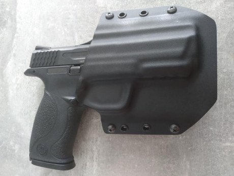 se venden fundas de pistola para S&W MP9 ambas de kydex, una interior y otra de servicio tipo bikini.

Se 01