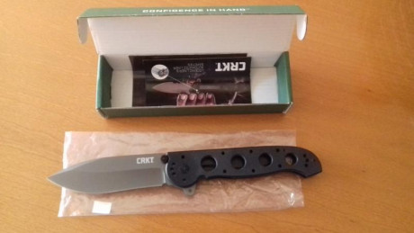 Vendo navaja CR2104G navaja CRKT M21 Carson Folder Black G10 Handle Auto LAWKS Combo Edge. Está nueva, 01