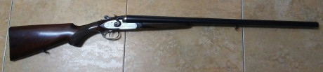 Hola. Vendo escopeta del 12-70 AYA de perrillos, creo es modelo 210, punzonada C2, de 1983, comprada por 00