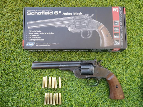 Buenas tardes compañeros,

Pongo a la venta este revolver de ASG Schofield de 6" de perdigones de 02