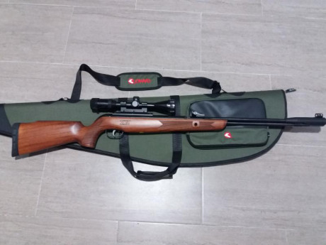 El motivo de la venta es xk es pesada para mi padre la carabina tiene 4 DIAS. 
Visor 3x9-40 ir wr
Funda 40