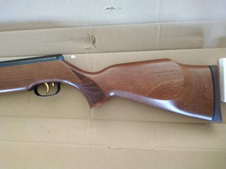 Hola , vendo weihrauch hw80k en calibre 5.5 del año 2017,  en  perfecto estado tanto de madera como de 51