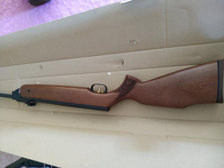 Hola , vendo weihrauch hw80k en calibre 5.5 del año 2017,  en  perfecto estado tanto de madera como de 61