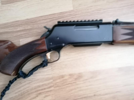 Hola .

Vendo Browning BLR Takedown . Se desmonta el cañón sin herramientas. Calibre 358 Win.
 Muy bueno 00