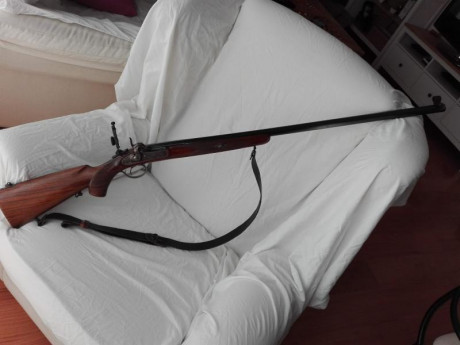 Fusil en buen estado y bastante preciso 500€  con turquesa incluida ,portes aparte . 01