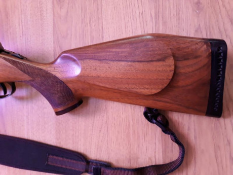hola un amigo vende un sauer 90 calibre 7mm rem mag lleva monturas apel  y visor swarovski habicht  1,5-6x42 02
