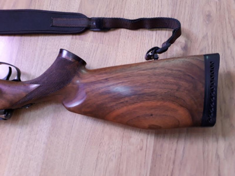 hola un amigo vende un sauer 90 calibre 7mm rem mag lleva monturas apel  y visor swarovski habicht  1,5-6x42 11