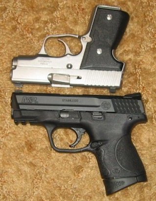 Alguien que la tenga que me hable de ella?

Tenia claro comprar la GLOCK 17 hasta que me ha entrado 50