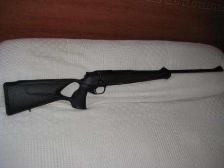 hola vendo blaser r8 profesional success calibre 8x68s cañon de 65cms con magnaport,el rifle esta nuevo 01