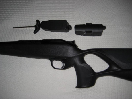 hola vendo blaser r8 profesional success calibre 8x68s cañon de 65cms con magnaport,el rifle esta nuevo 12