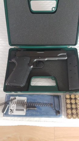 Vendo Norinco A1 1911 compact calibre 45 acp. Guiada en F, el gatito cambiado,  es ventilado y regulable.Guias 02
