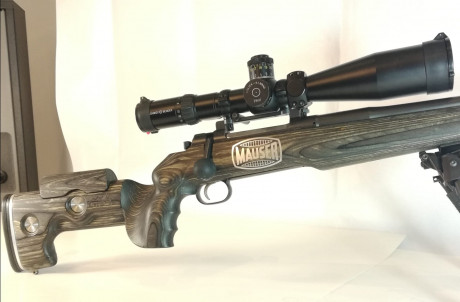 * Rifle: Mauser M03 GRS.
* 3 Cañones: 
- 300WM de 19" con rosca y freno boca.
- 6.5x55 de 19" 02