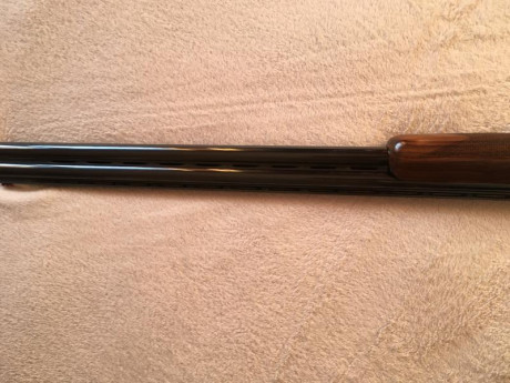 Se vende por no usar, (esta nueva a estrenar), superpuesta Zoli Kronos, 75 cm de cañon, chokes fijos, 42
