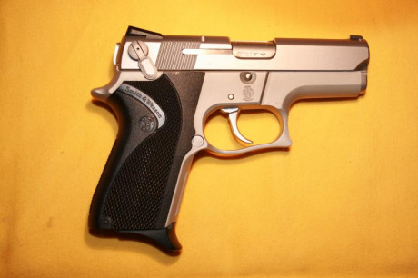 .
  El arma ya está vendida. Muchas gracias a todos  

Vendo pistola Smith & Wesson 6906, cal. .9mm, 01