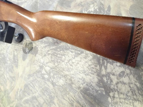 Prácticamente sin uso.Muy dificil de conseguir,casi imposible de ver.Es el modelo 916T.MUY CORTITA,tan 10