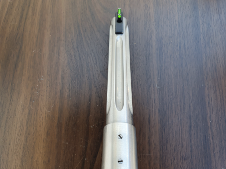Vendo Ruger MKIII modelo Hunter, con alza micrometrica y un cargador. Buen funcionamiento. El arma esta 10
