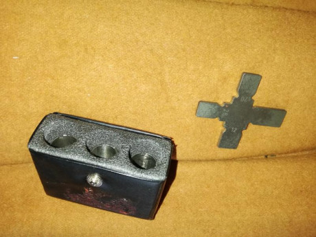 Paralela Hermanos Zabala cal 12. Recamara magnum. Expulsora. Monogatillo con selector de tiro y polichoks 30
