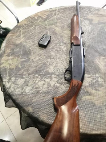 Rifle prácticamente sin uso,como  se puede observar en las fotos. Por sus características fisicas,está 10