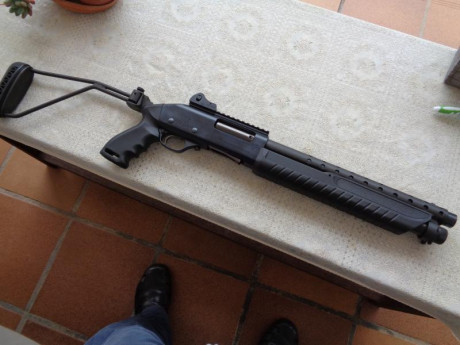 Vendo esta excelente escopeta en estado perfecto. No ha realizado 100 disparos.
Capacidad 6 cartuchos
Cañón 00
