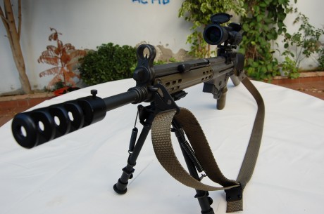 Hola, os presento mi Cetme tuneado, culata y guardamanos de G3, carrillera de G3, visor Leapers 3-9x40 10