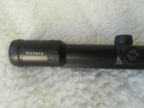Visor zeiss victory 3-12x56 es el alto de gama en muy buen estado, con el tratamiento de lentes y sus 01