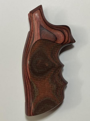 CACHAS HOGUE PARA REVOLVERES SMITH&WESSON  EN PERFECTAS CONDICIONES, SE VENDE POR NO USAR Y PUEDES 00