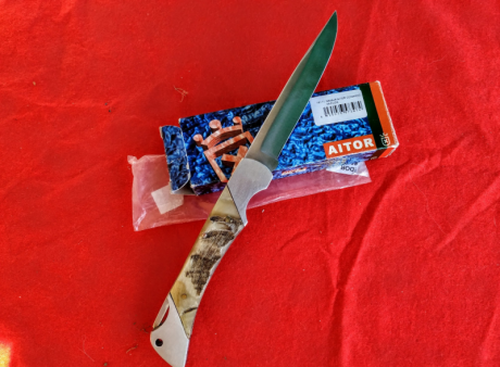 Navaja Aitor Commando modelo grande, de las primeras que fabricó Pielcu, aún con material de Ermua, hoja 02