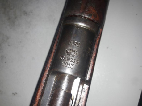 Un ejemplar raro con el Doppeldatum, para el nuenvo servicio en la Reichswehr en 1920 despues de la guerra.

Cierre 01