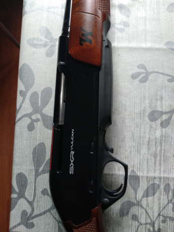 Winchester SXR Vulcan en 270WSM.
Prácticamente nuevo, apenas 20 disparos. 
Van de regalo bases, anillas 01