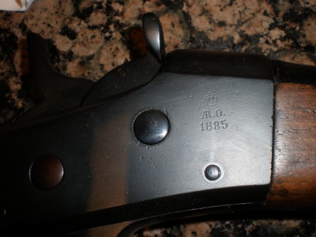 Nuevo no es ...es viejito, fabricado en 1873 para SUECIA, en 12,17 x42 anular y recamerado en 1889 para 130