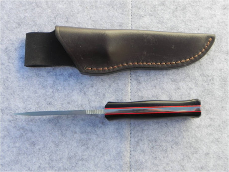 Hola, vendo cuchillo Fallkniven H1, encabado personalizado en la propia casa oficial en micarta color 00