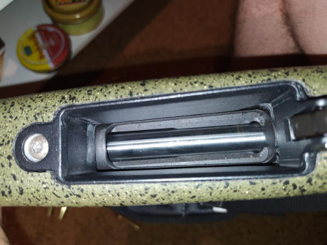 Pues he comprado un kit para aumentar la capacidad del cargador y ahora me encuentro q el rifle encasquilla 80