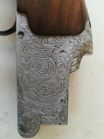 Vendo escopeta FN Browning, 12-70 modelo B25 con toda la bascula grabada. Ajustada a mano.
Precio: 599,00€, 11