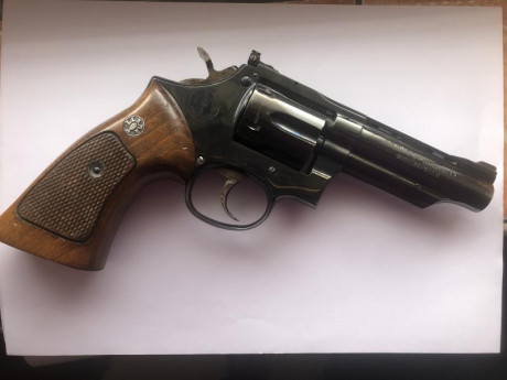 Vendo revolver llama comanche del 22 o cambio por pistola, 120€  Asturias 01