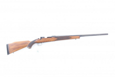 Esto del confinamiento da mucho tiempo para enredar.

Me aburrí de ver mi 750 Carbine con sus maderitas, 152