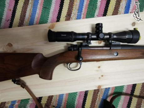 Esto del confinamiento da mucho tiempo para enredar.

Me aburrí de ver mi 750 Carbine con sus maderitas, 150