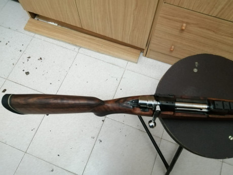 Vendo rifle Santabarbara cal. 243 en perfecto estado por no darle uso.
500€. 00