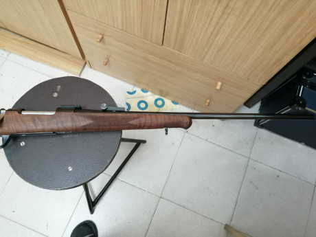 Vendo rifle Santabarbara cal. 243 en perfecto estado por no darle uso.
500€. 11