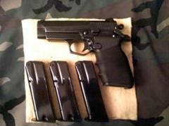Vendo Pistola Firestar Plus M-243, calibre 9 mm. Pbm., en 300 cargadores, capacidad 13 disparos.

Un cargador 01