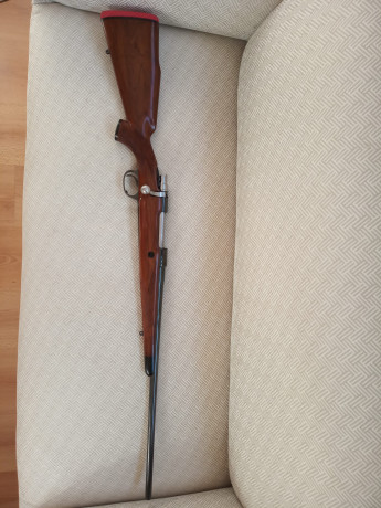 Buenos días
Vendo rifle Santa Bárbara del 7x57 en estado impecable por 900 € no negociables. Gastos de 02
