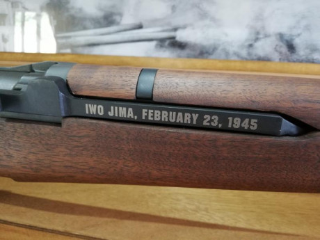 Vendo M1 GARAND edición especial, conmemorativo de la batala de IWO JIMA.
El rifle y sus accesorios están 82
