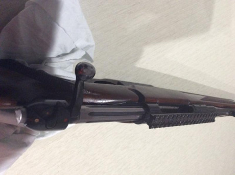 Vendo rifle de cerrojo para zurdo marca Heym, modelo SR 21 Germany,  calibre 8x68S. El cañón es de 61 00