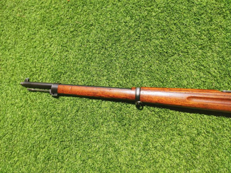 Buenos días.

Muy a mi pesar pongo a la venta mi Carl Gustav del año 1900. El fusil tiene una precisión 12